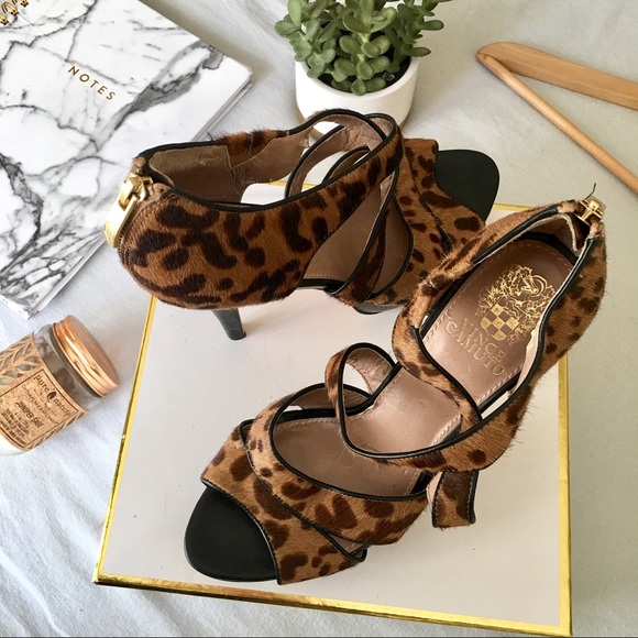 {Vince Camuto} Calf Hair Leopard Print Heels 7.5 B - Picture 2 of 8